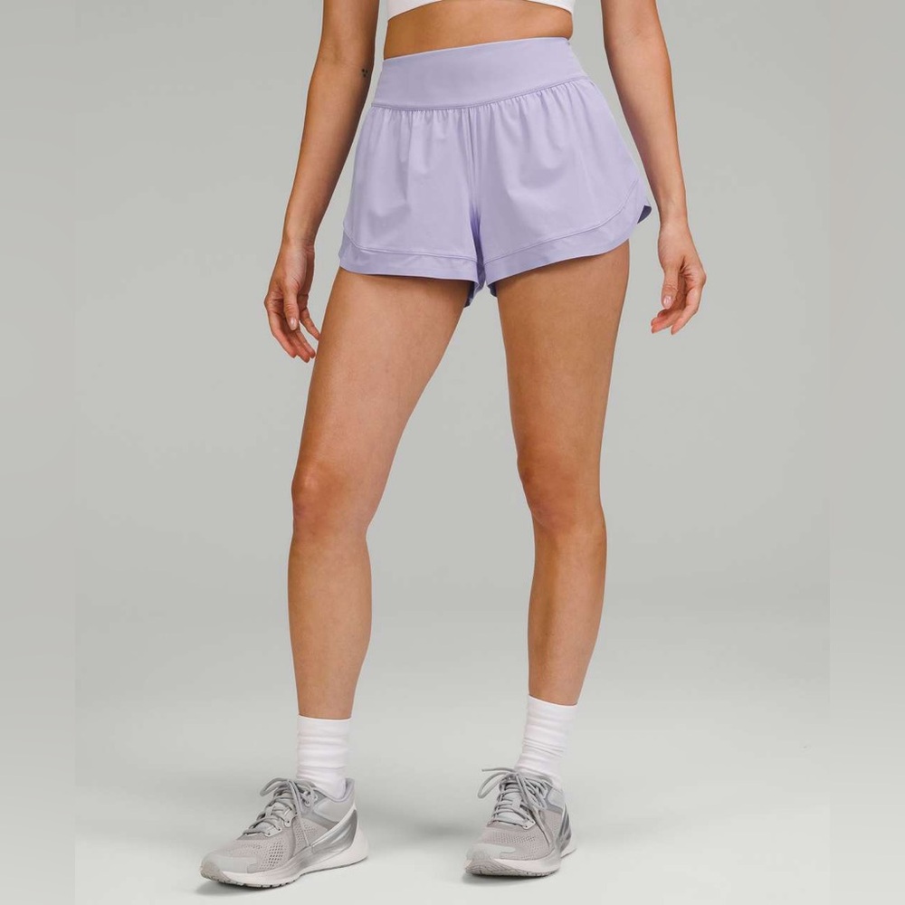 RARE Lululemon Calm Tides Lined Running Short 2.5" in Lilac Smoke - Size 6 - Picture 4 of 8
